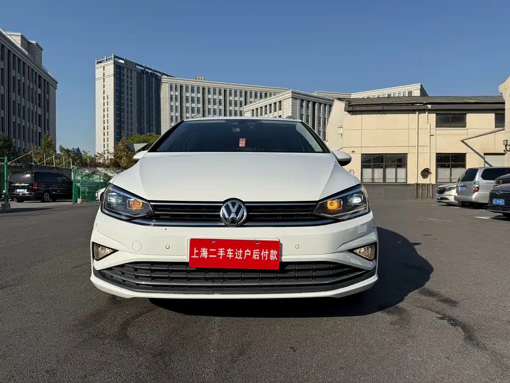 VOLKSWAGEN GOLF*JIAYU