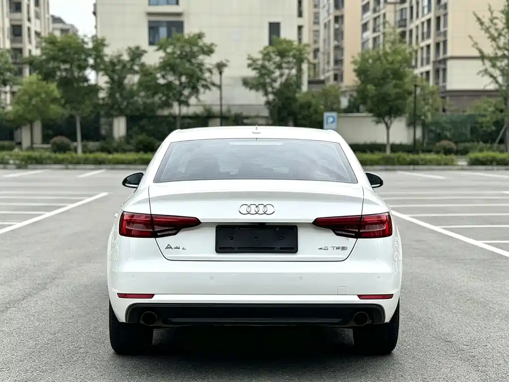 Audi A4L — миниатюра 7