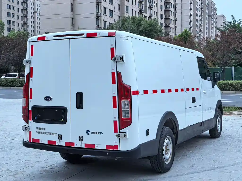 Karry Dolphin EV — миниатюра 9