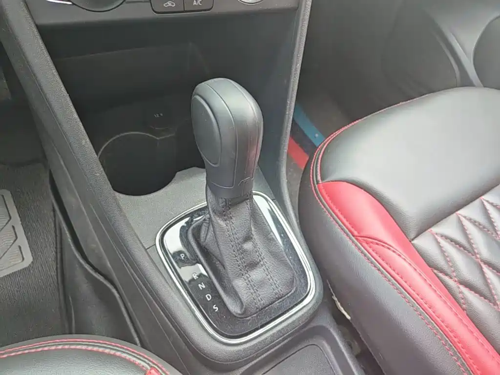 Volkswagen Polo — миниатюра 14