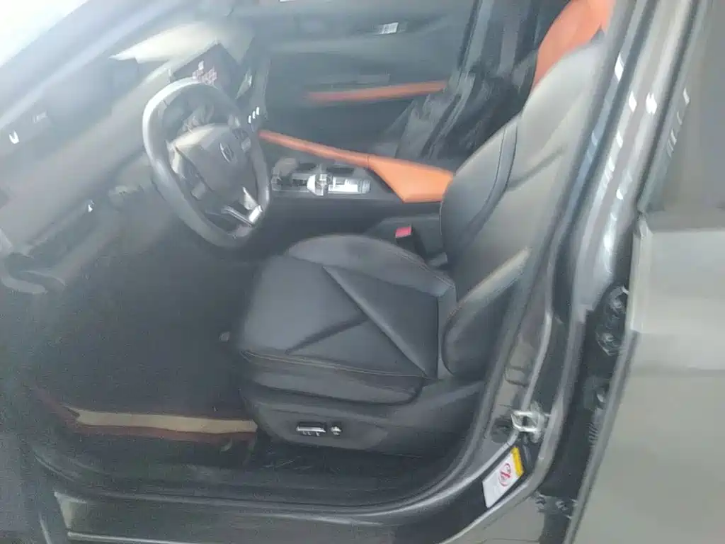 Changan UNI-V iDD — миниатюра 15