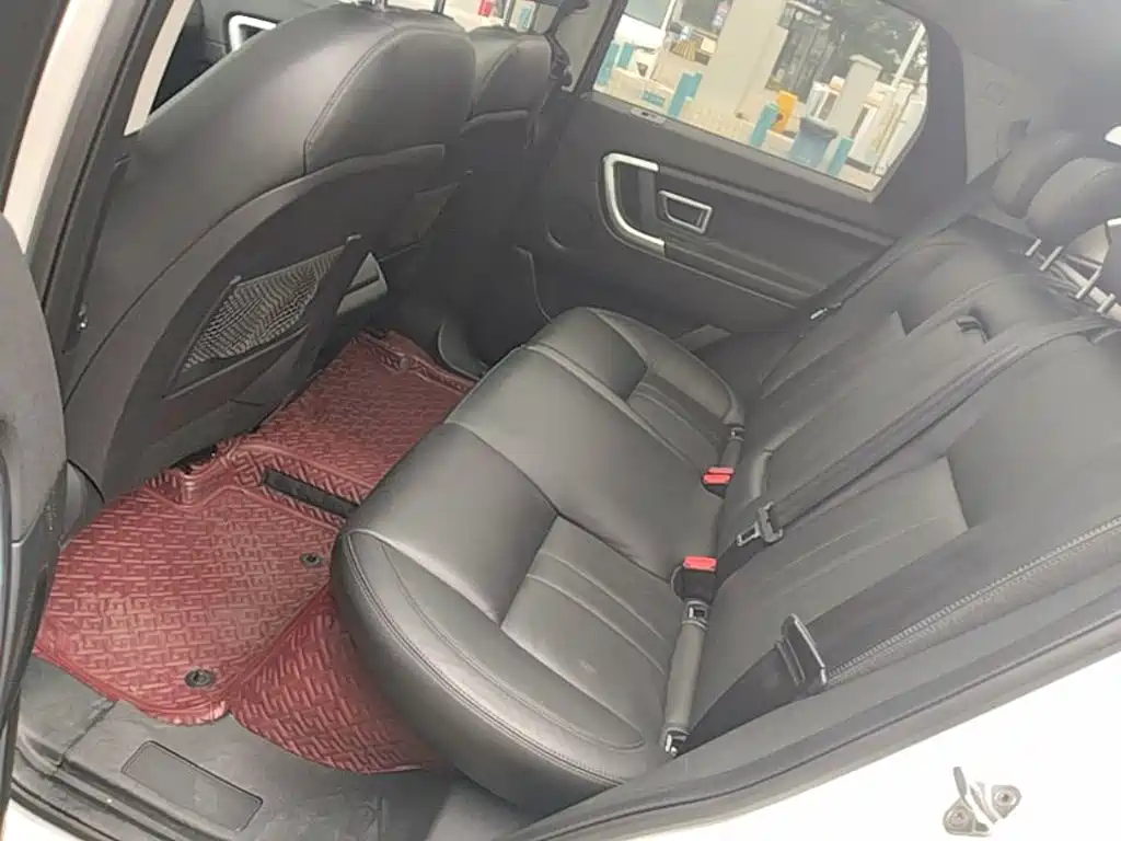 Land Rover Discovery Sport — миниатюра 17