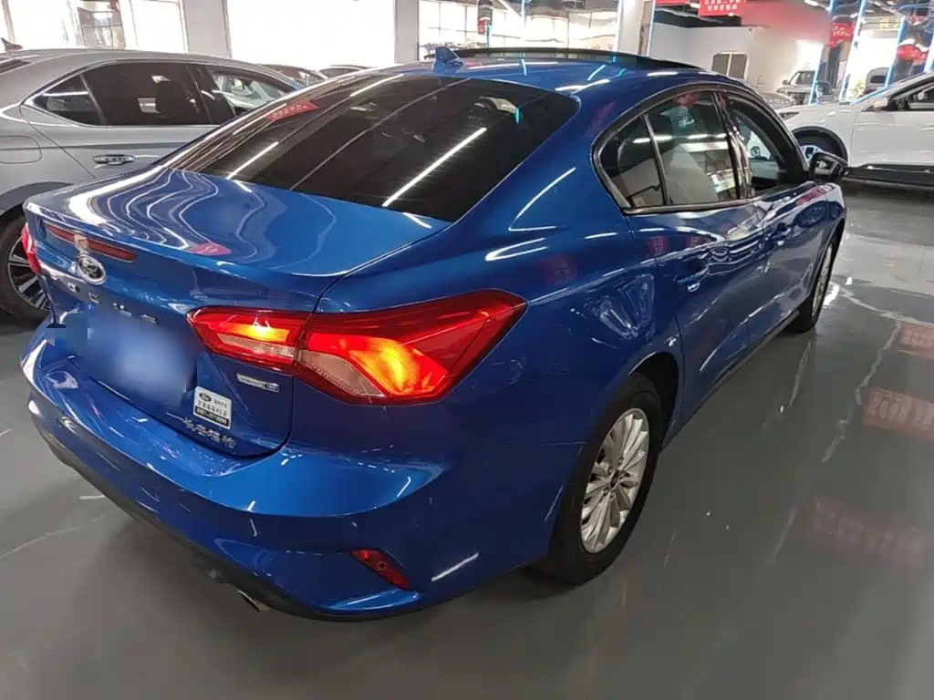 Ford Focus — миниатюра 7