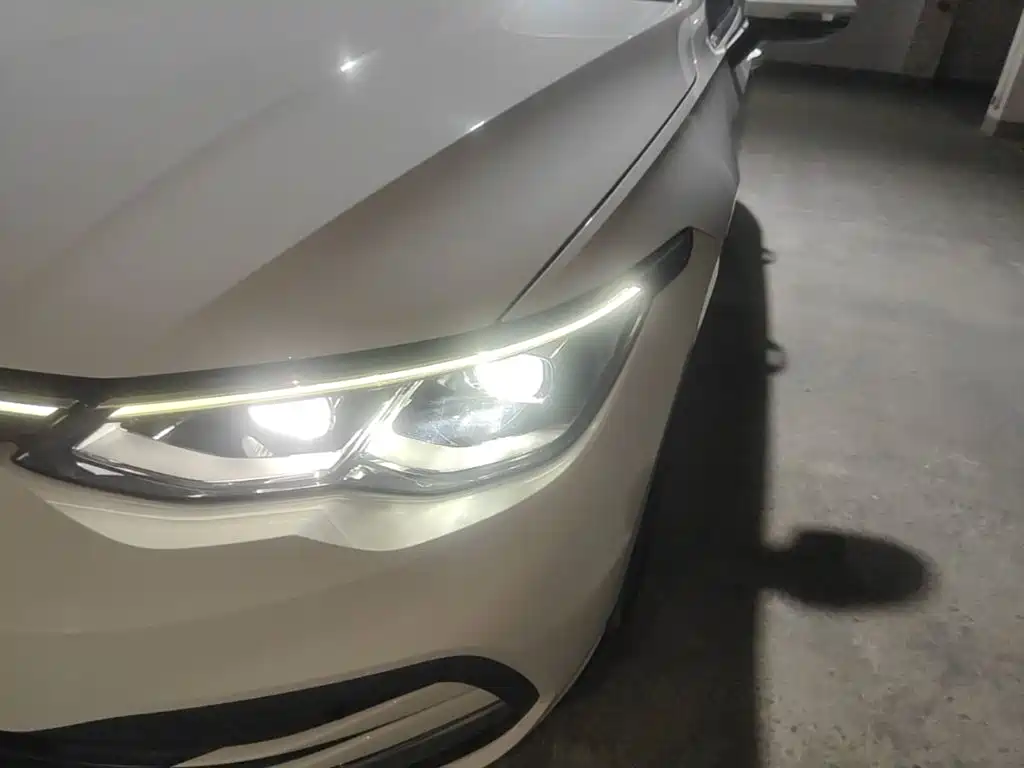 Volkswagen Golf — миниатюра 24