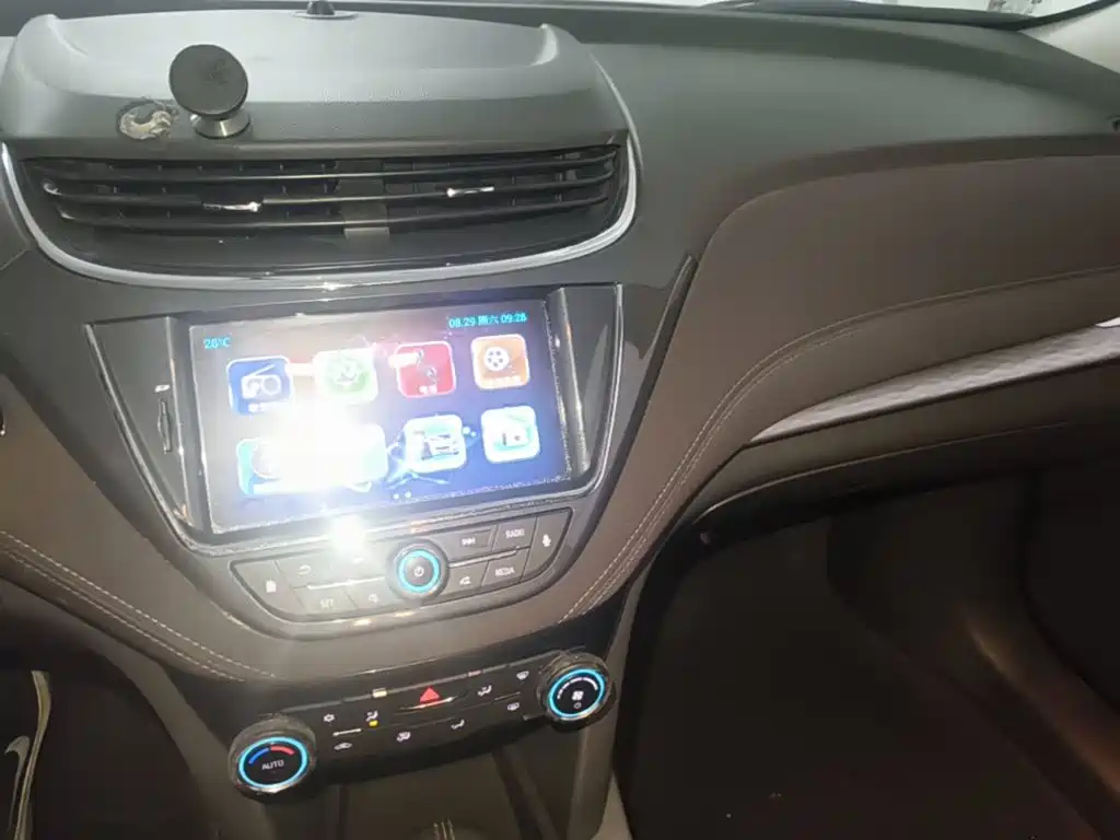 Chevrolet Malibu — миниатюра 13