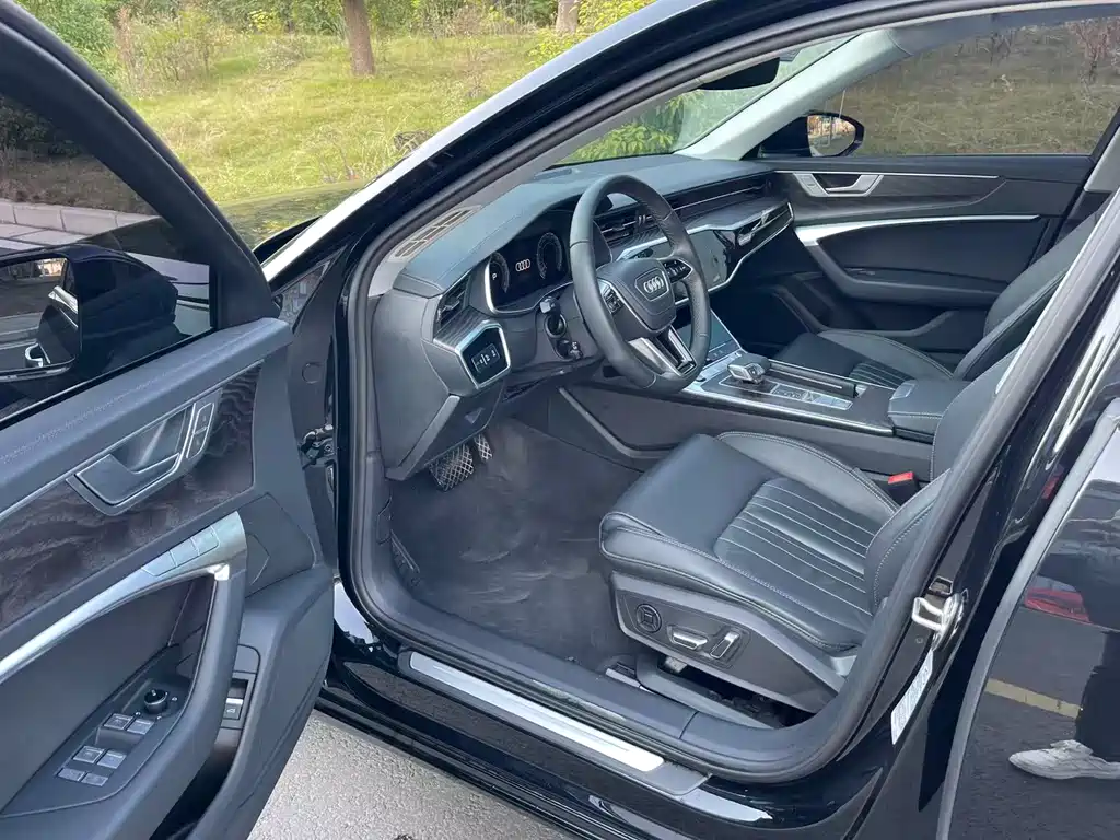 Audi A6L 2023 45 TFSI quattro
