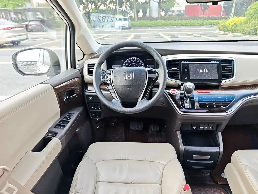 Honda Odyssey — миниатюра 9