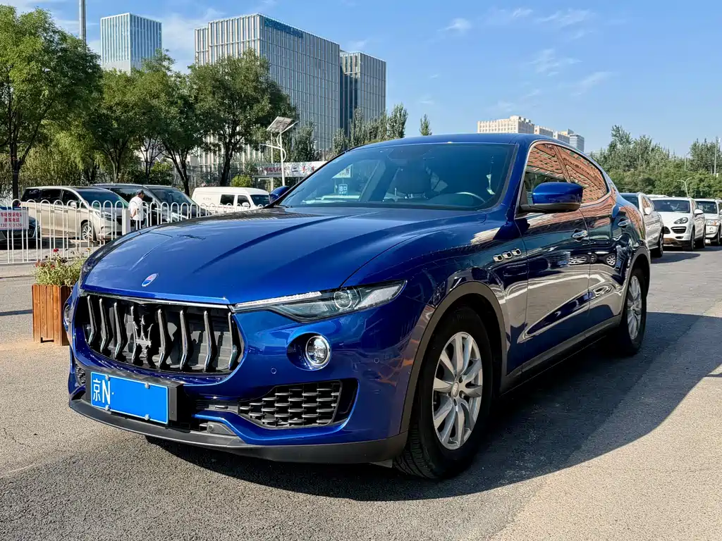 Maserati Levante — миниатюра 2