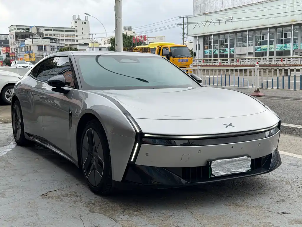 XPeng P7 — миниатюра 3