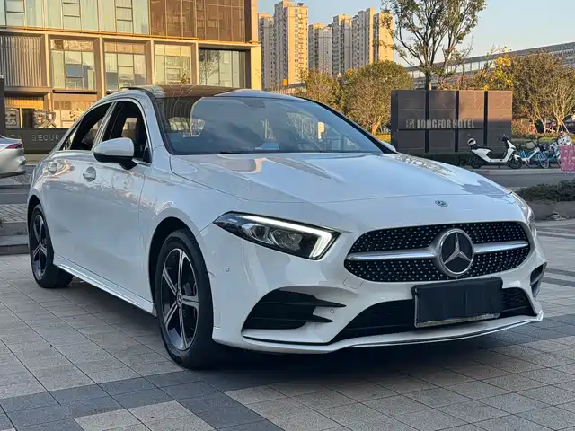 MERCEDES-BENZ A CLASS