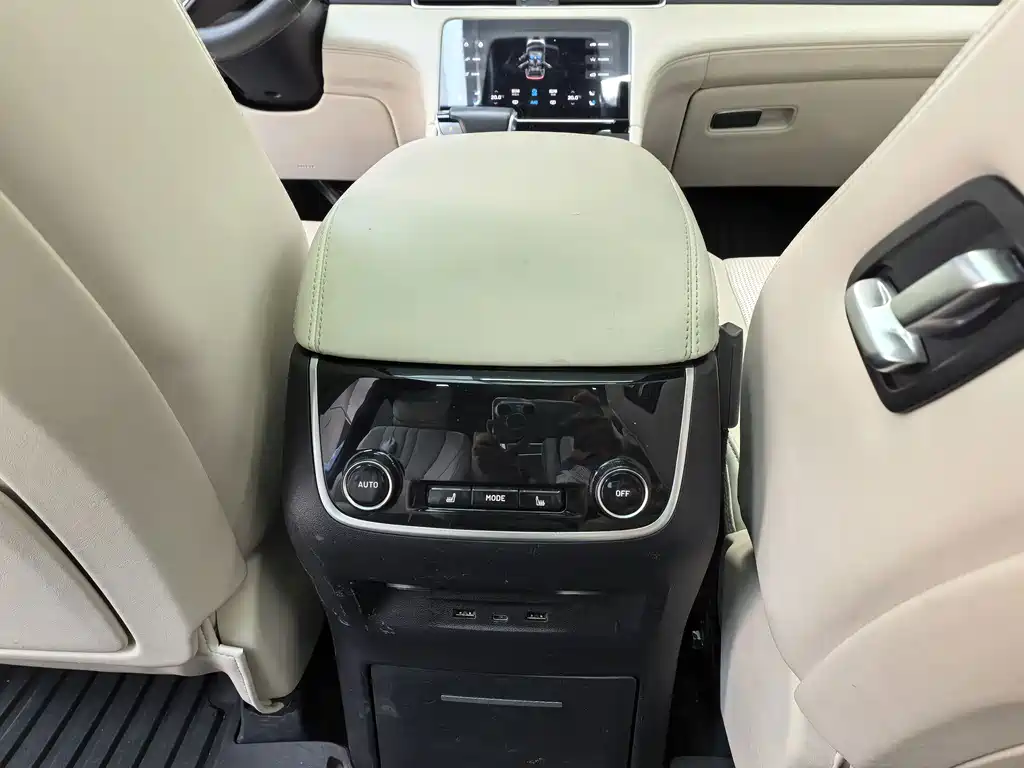 Li Auto Li ONE — миниатюра 15