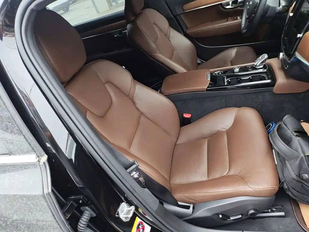 Volvo S90 PHEV — миниатюра 25