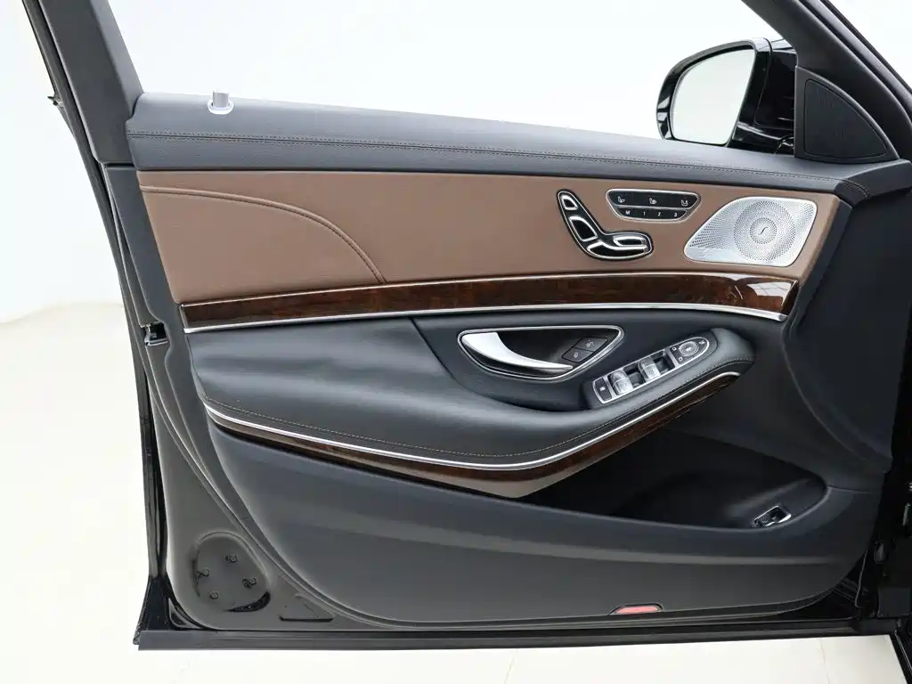 Mercedes-Benz S-Class — миниатюра 5