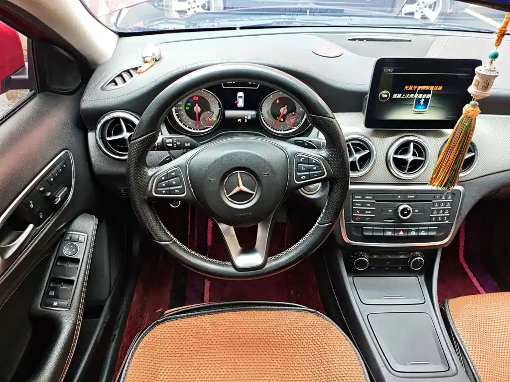 Mercedes-Benz GLA — миниатюра 11