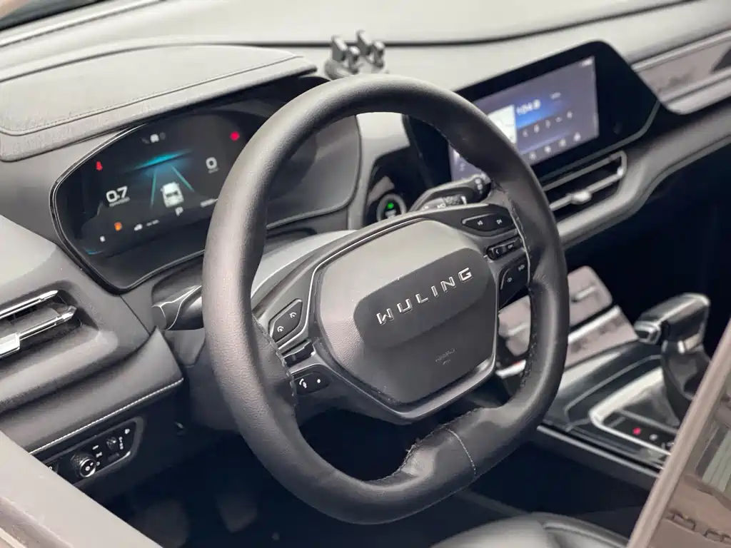 Wuling Victory — миниатюра 6