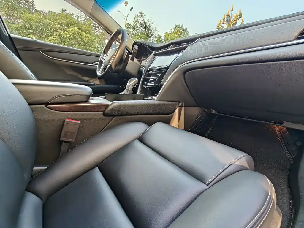 Cadillac XTS — миниатюра 14