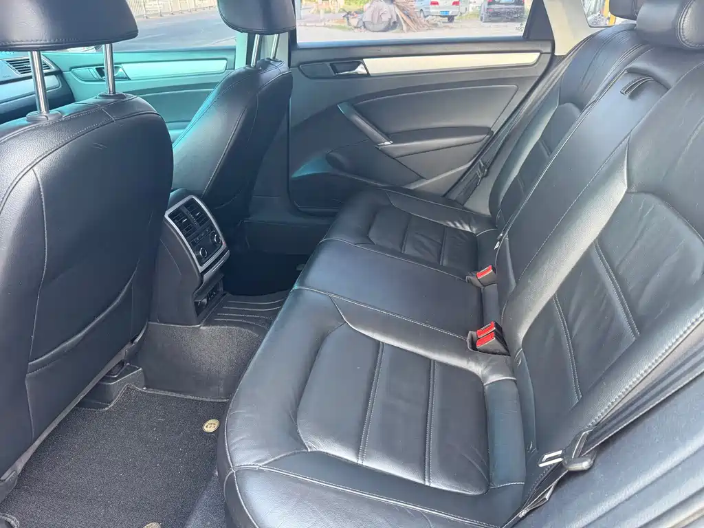 Volkswagen Passat — миниатюра 5