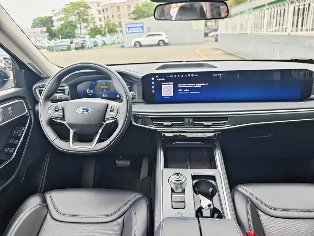 Ford Explorer — миниатюра 8