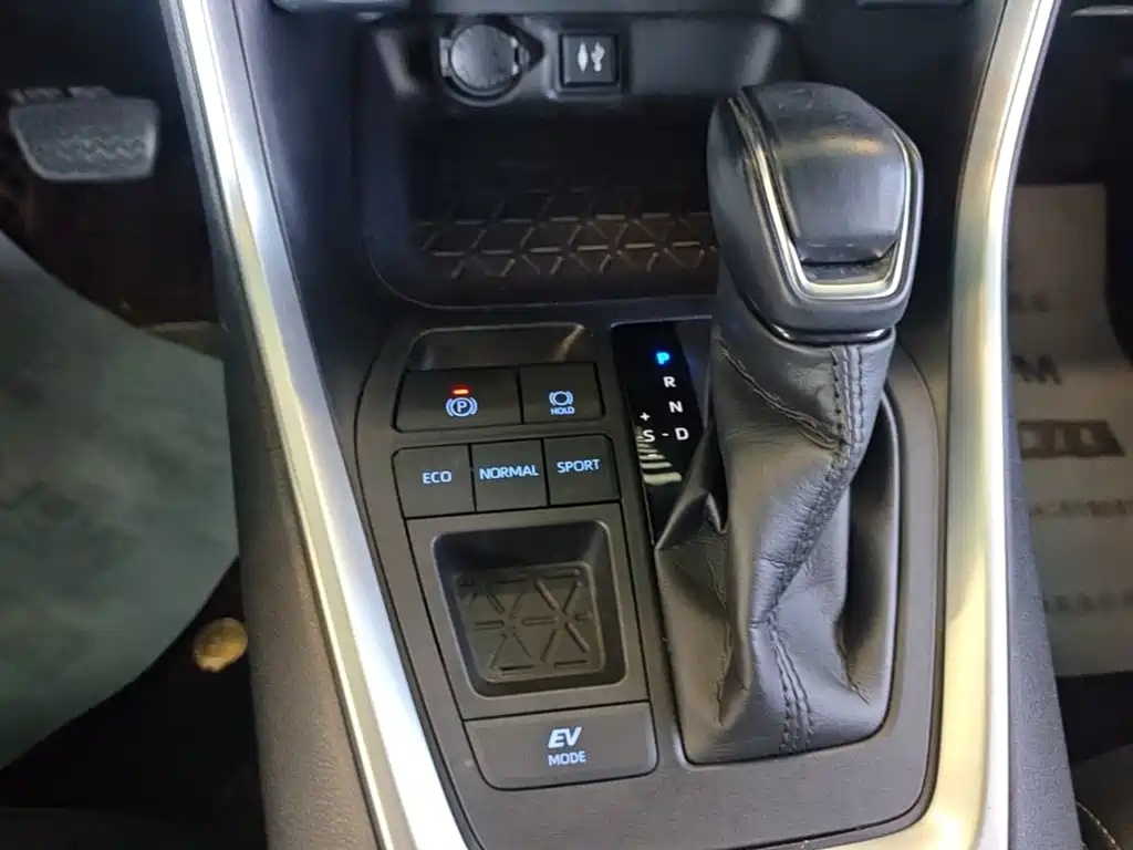 Toyota Wildlander — миниатюра 14