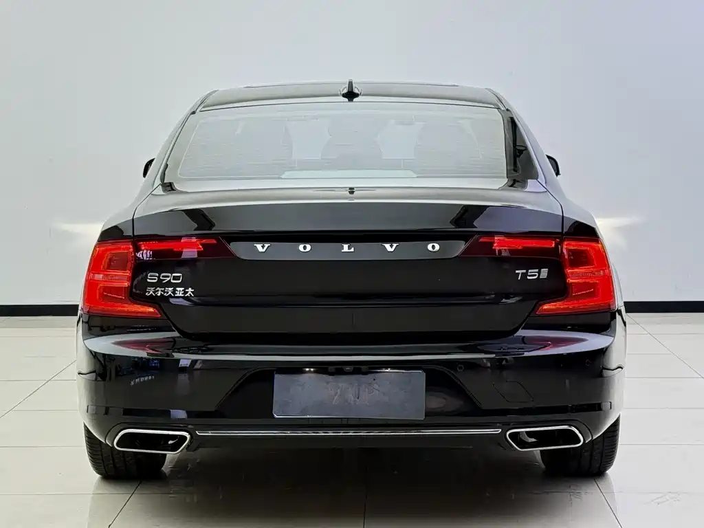 Volvo S90 — миниатюра 12