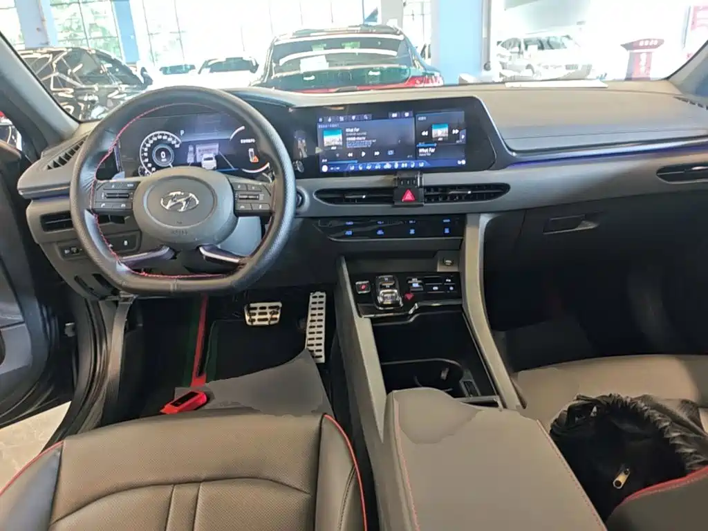 Hyundai Sonata — миниатюра 10
