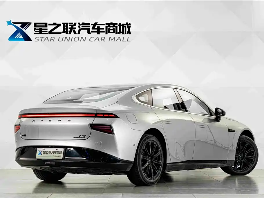 XPeng P7 — миниатюра 6