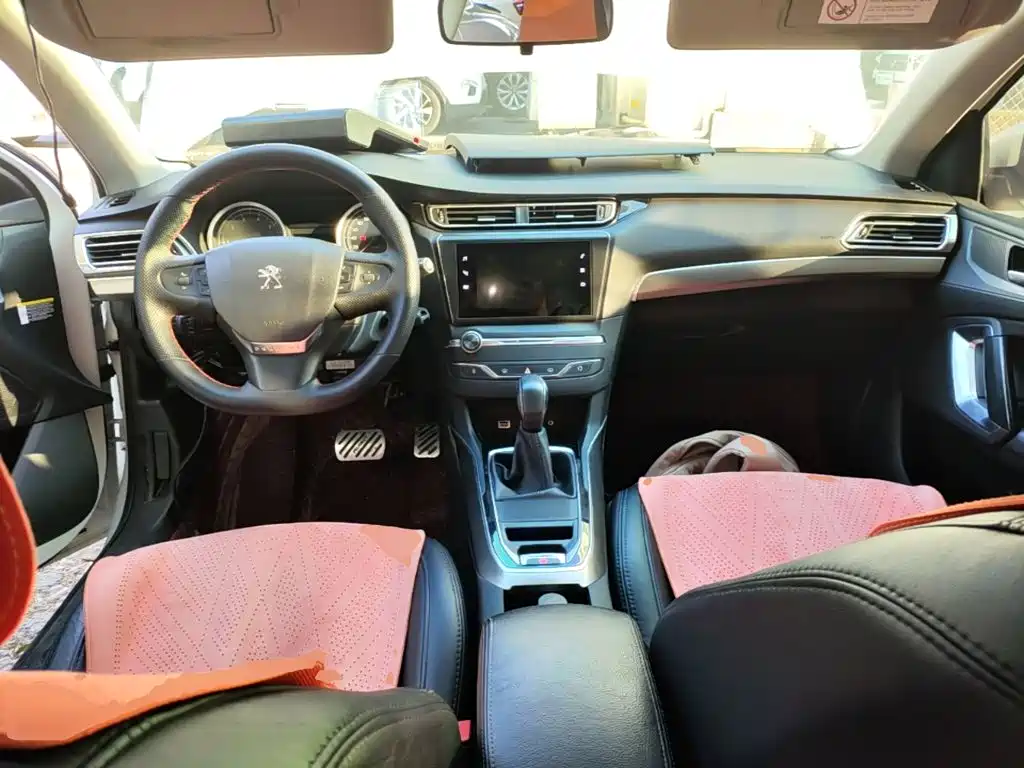Peugeot 408 — миниатюра 10