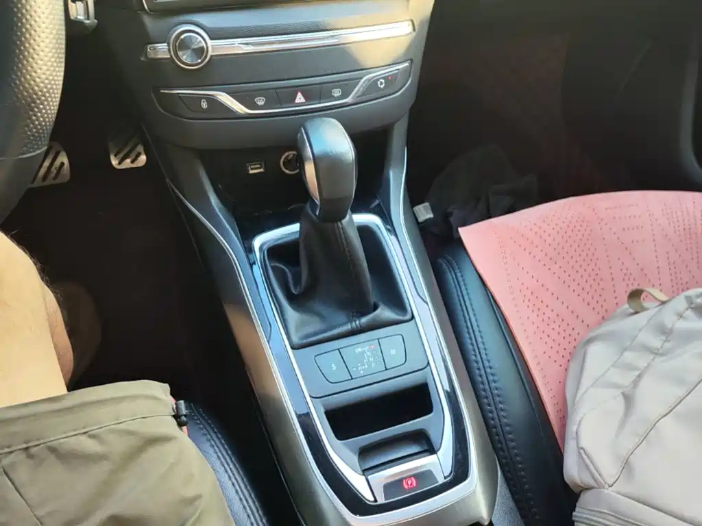 Peugeot 408 — миниатюра 14