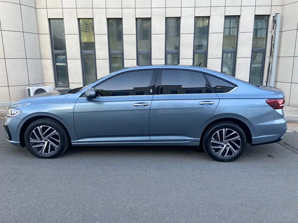 Volkswagen Lavida — миниатюра 9