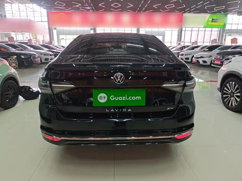 Volkswagen Lavida — миниатюра 6