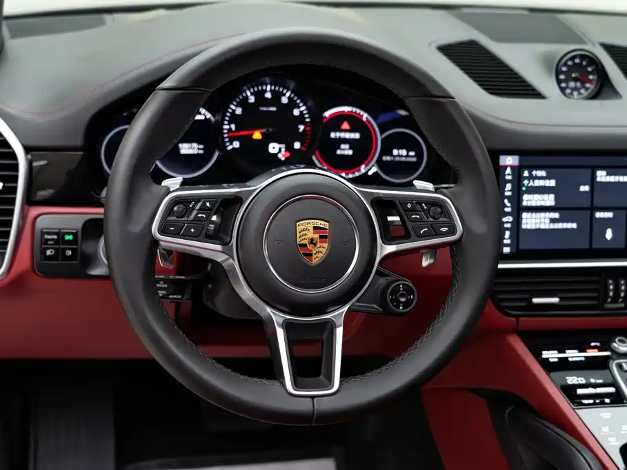 Porsche Cayenne — миниатюра 15