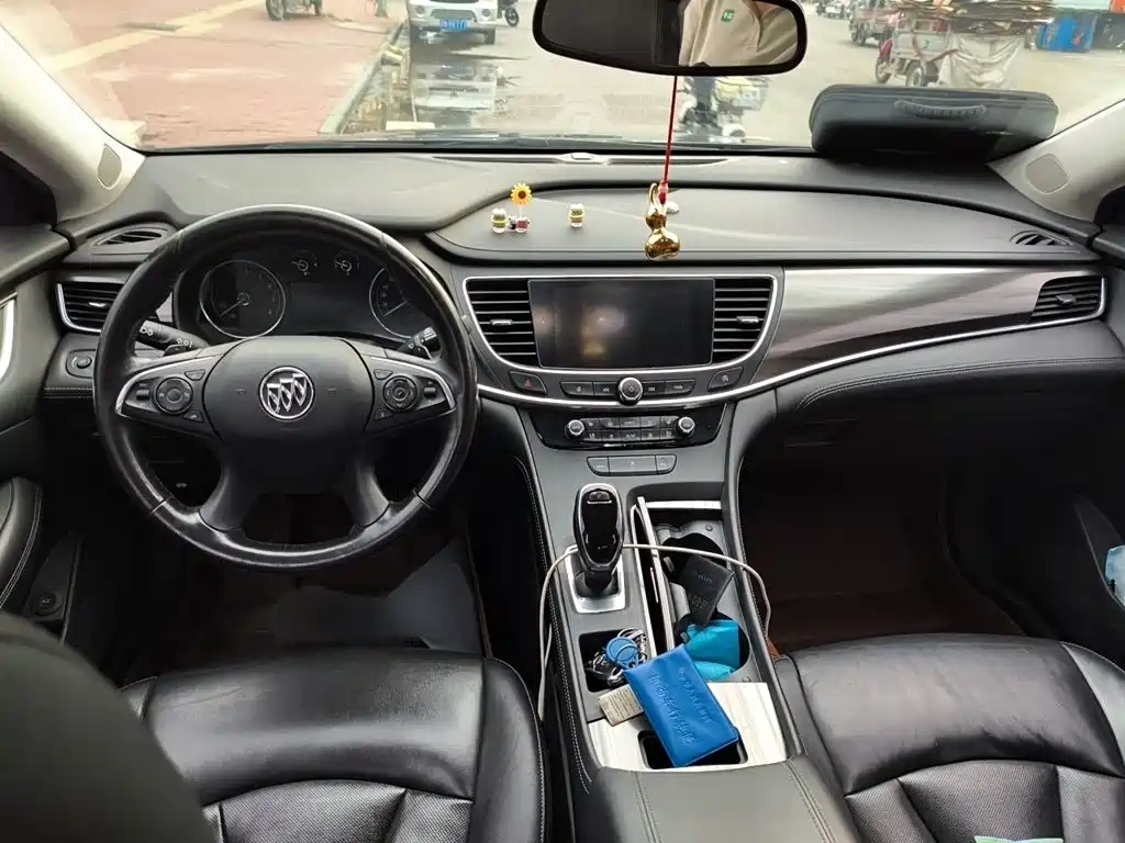 Buick LaCrosse — миниатюра 13