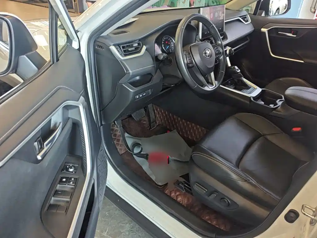 Toyota Wildlander — миниатюра 16