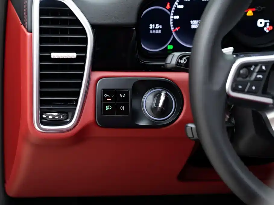 Porsche Cayenne — миниатюра 20