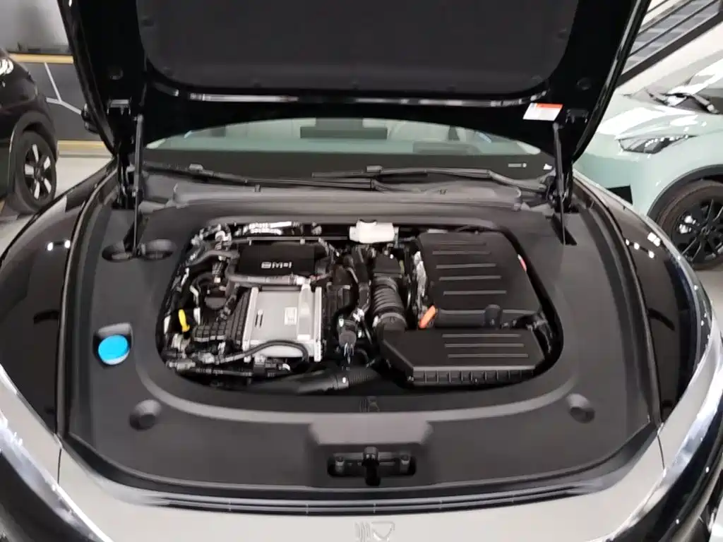 BYD Han L — миниатюра 20