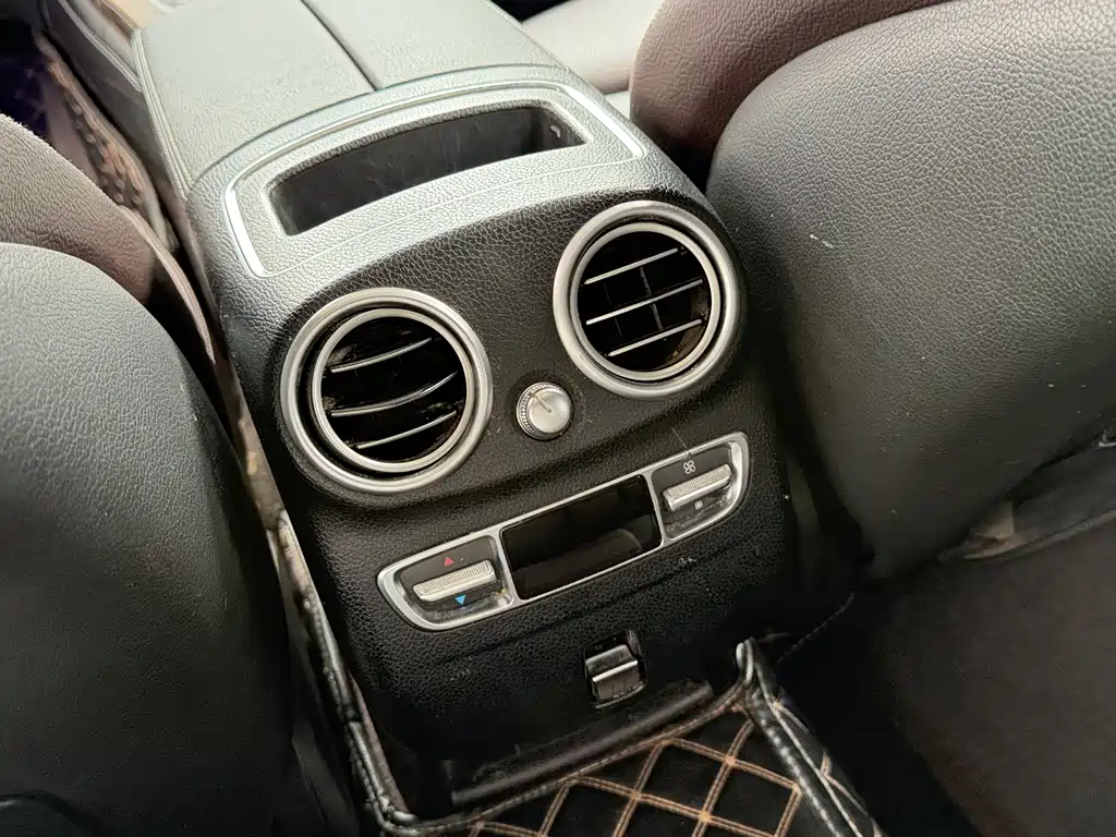 Mercedes-Benz GLC — миниатюра 12