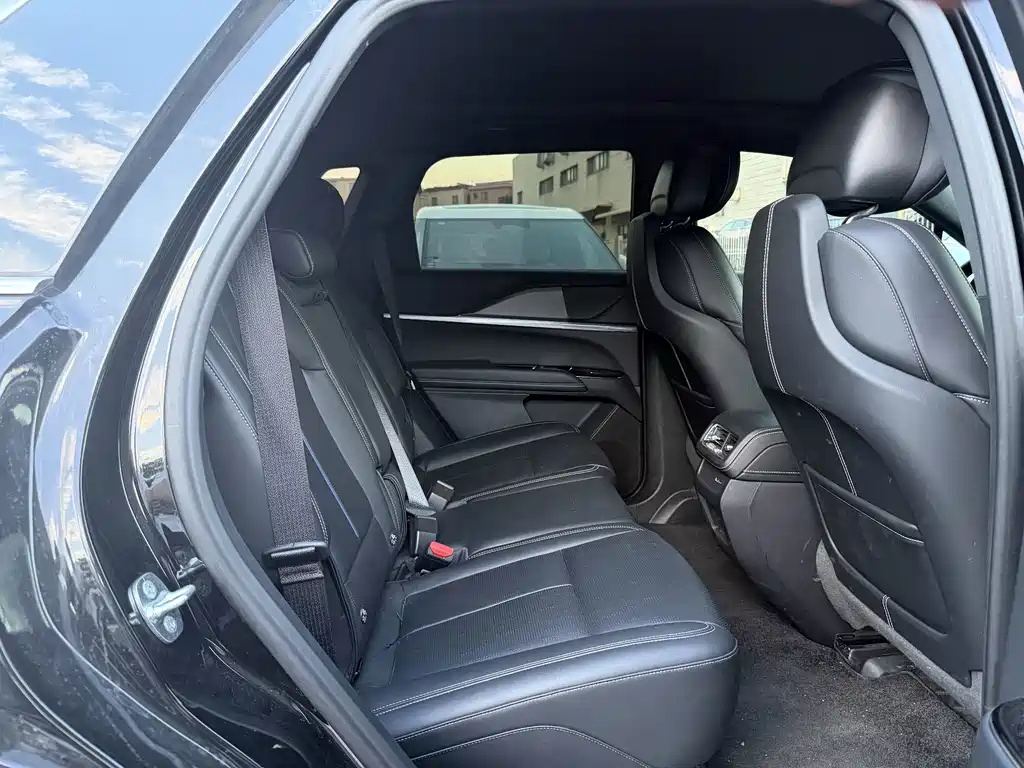 Cadillac XT5 — миниатюра 15