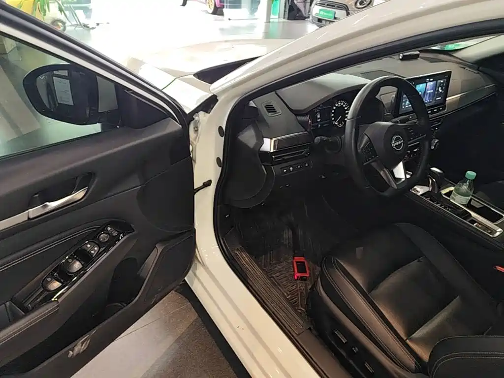 Nissan Teana — миниатюра 16