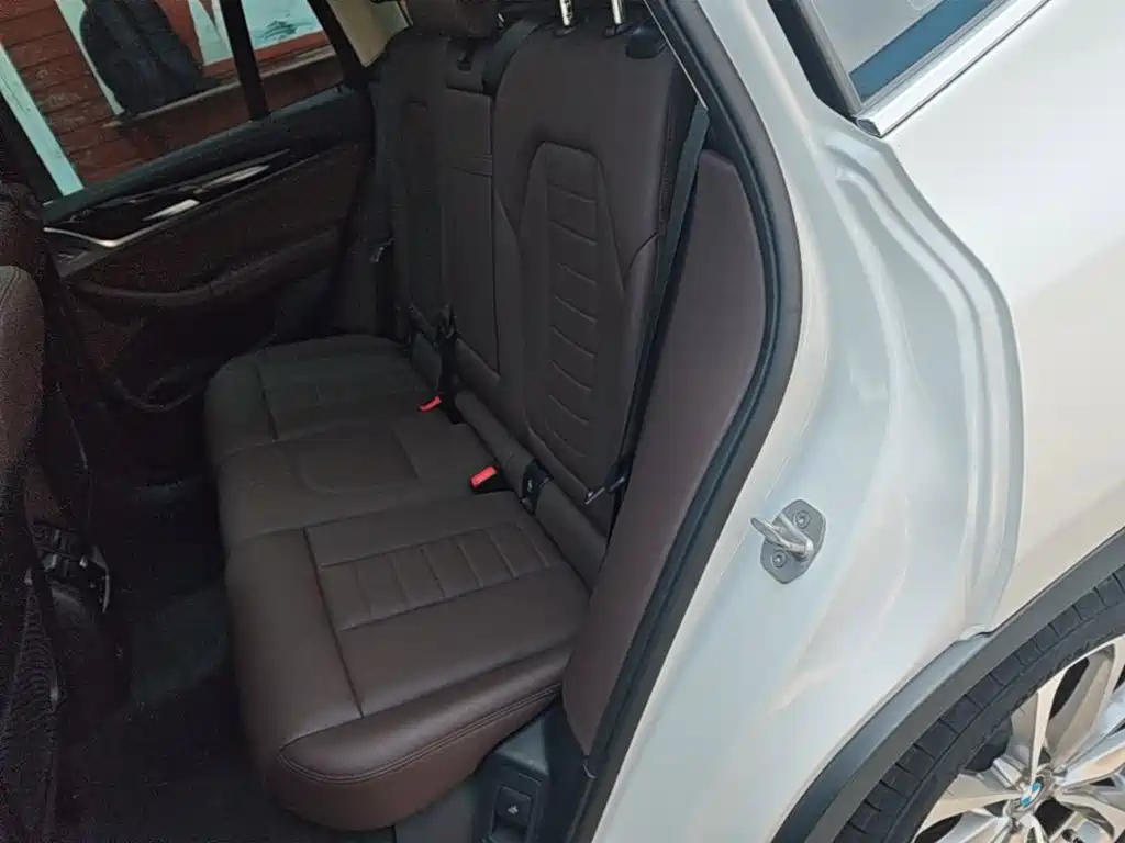BMW X3 — миниатюра 17