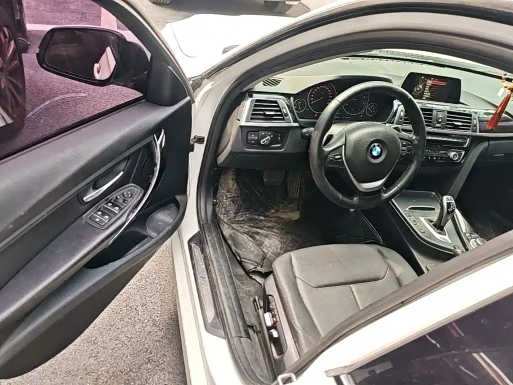 BMW 3 Series — миниатюра 16