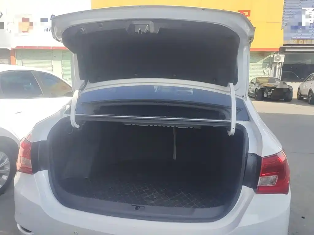Buick Excelle — миниатюра 19