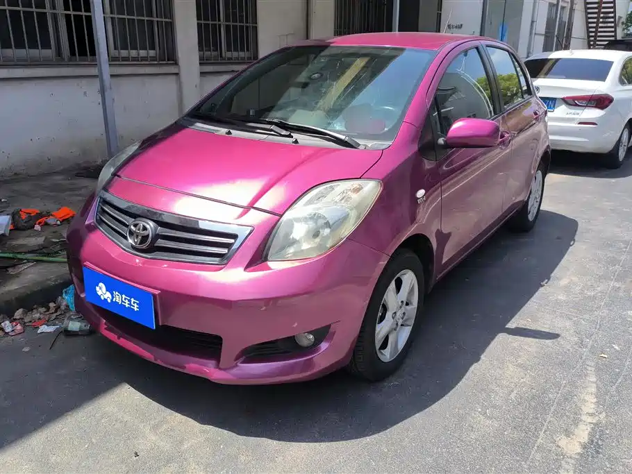 Toyota Yaris 2011