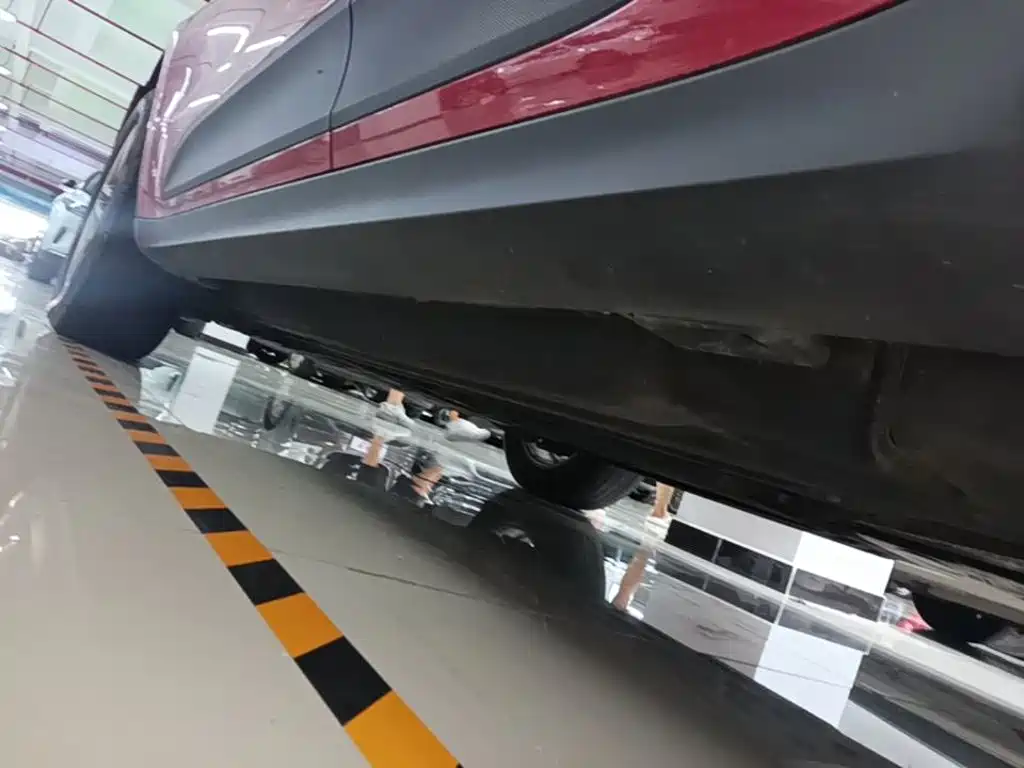 Porsche Macan — миниатюра 22