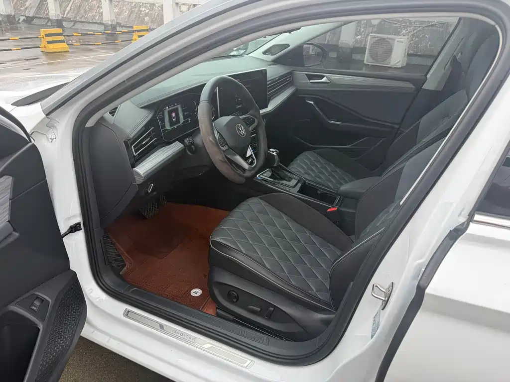 Volkswagen Sagitar — миниатюра 9