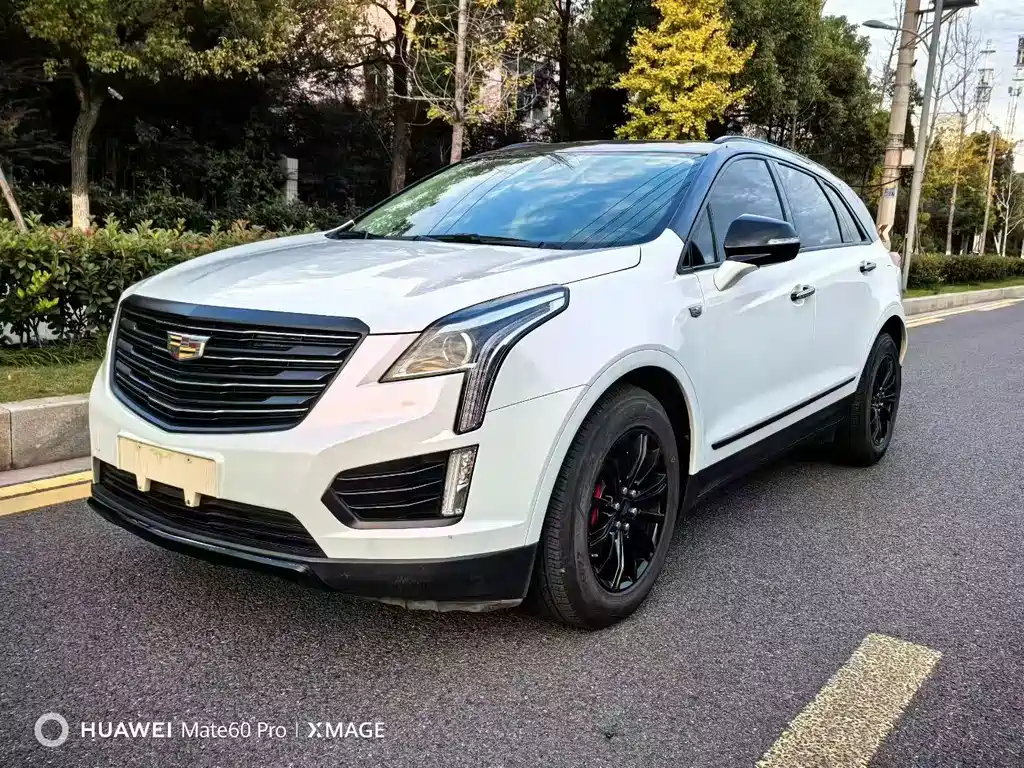 CADILLAC XT5