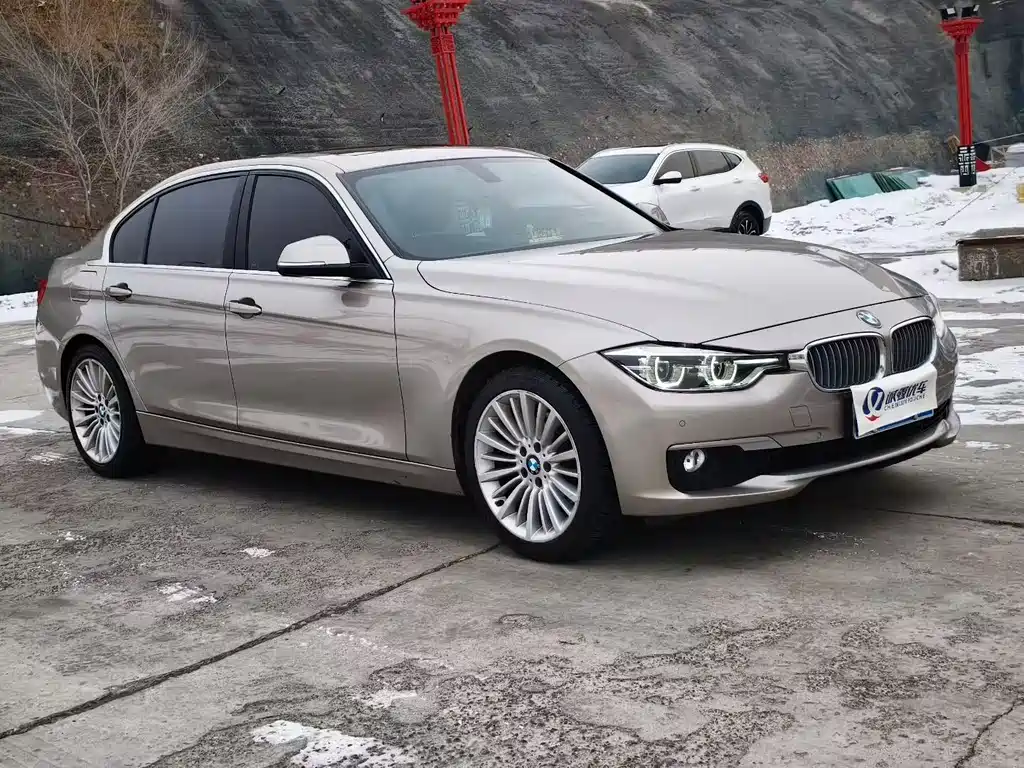 BMW 3 SERIES