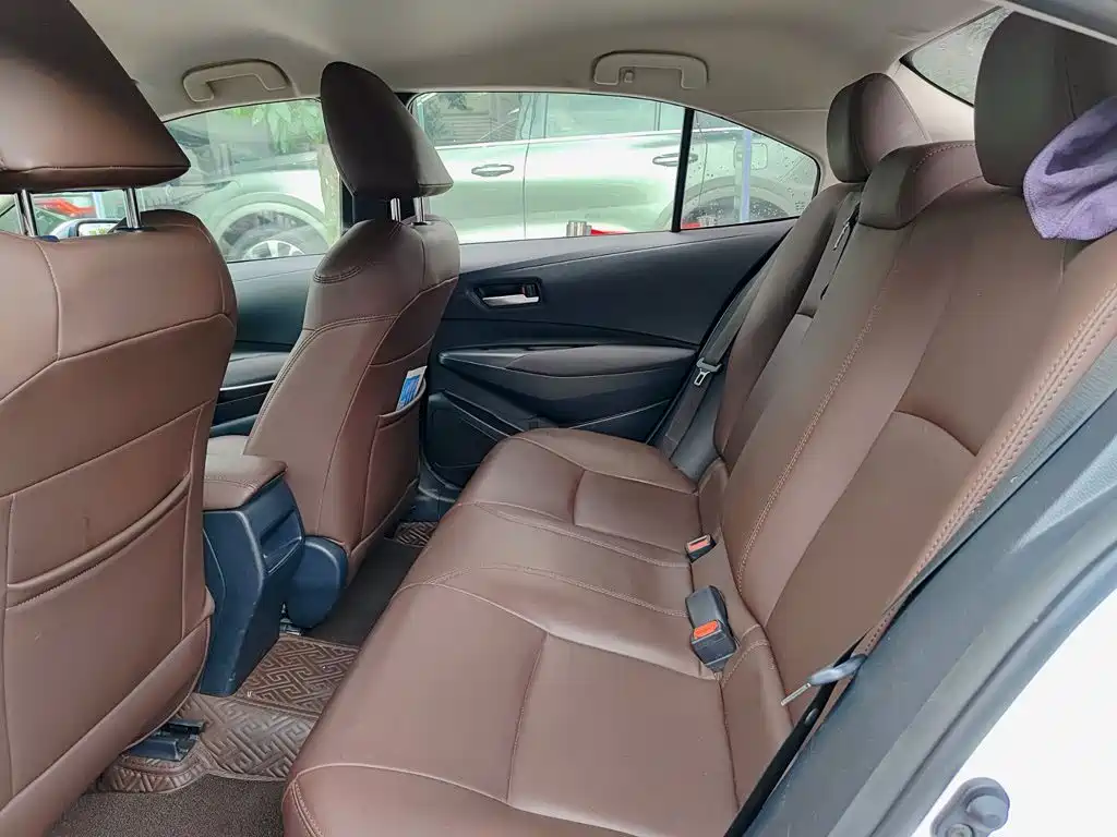 Toyota Corolla — миниатюра 8