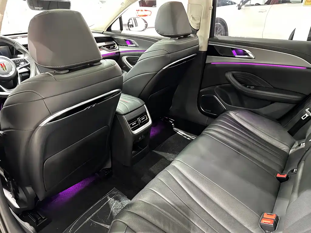 Hongqi H5 2023 1.5T HEV