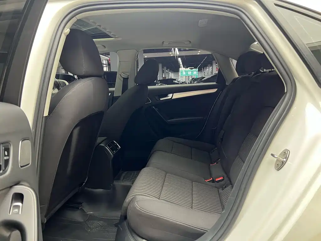 Audi A4L — миниатюра 15