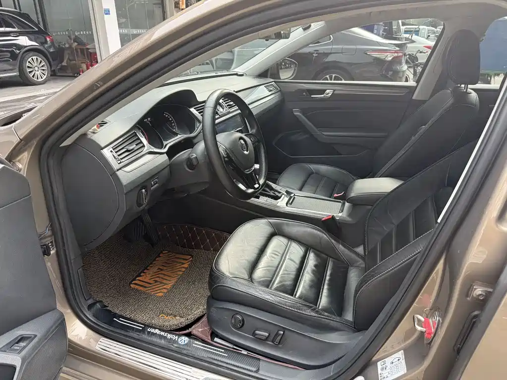 Volkswagen Passat — миниатюра 4